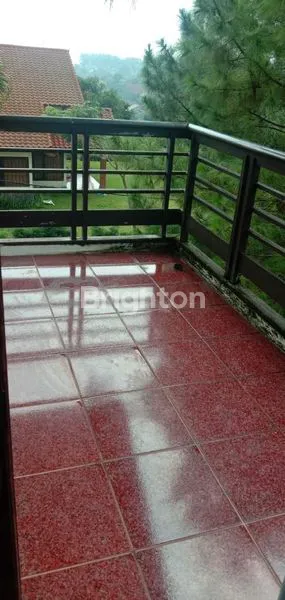 image VILLA MEWAH 3KT DI BUKIT TRAWAS GARDEN (3)