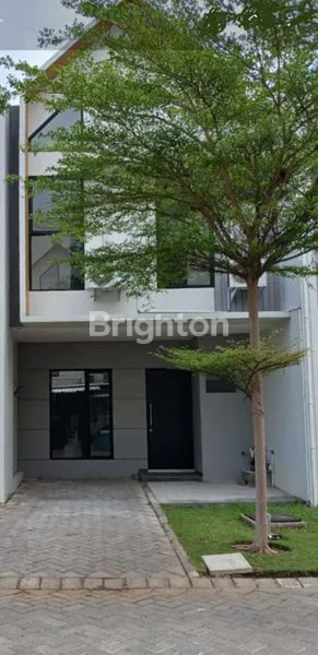 DISEWAKAN RUMAH BARU EASTERN PARK \\\\\\\\\\\\\\\\NSUKOLILO SURABAYA