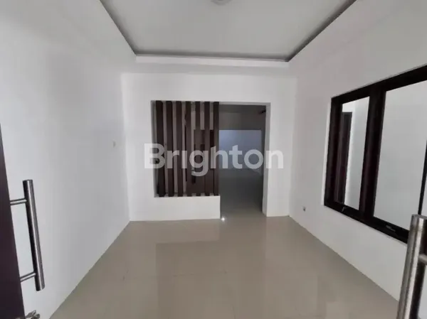 image  RUMAH THE GAYUNGSARI DEKAT MASJID BESAR MASJID AGUNG, DEKAT SEKOLAH, DEKAT MALL 	 (7)