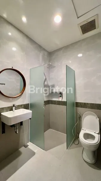 image RUMAH SIAP HUNI FULL FURNISHED SIAP HUNI DI TENGAH KOTA SOLO (6)