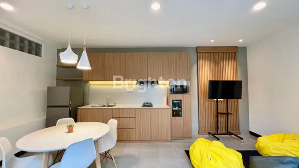 image RUMAH SIAP HUNI FULL FURNISHED SIAP HUNI DI TENGAH KOTA SOLO (2)