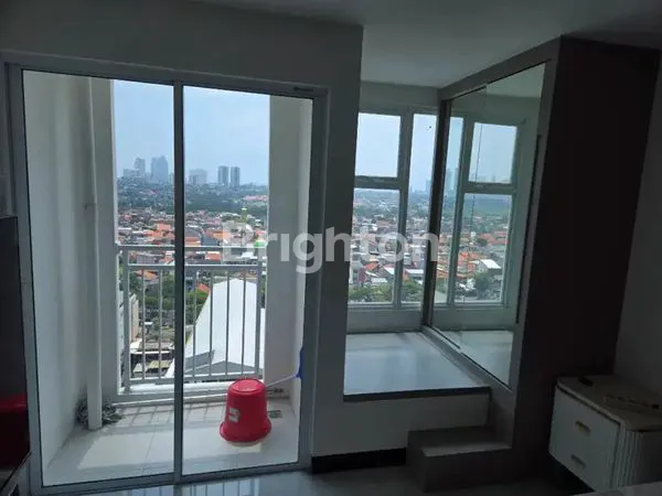 image APARTEMEN WESTOWN VIEW LA CHIVA TOWER. (2)