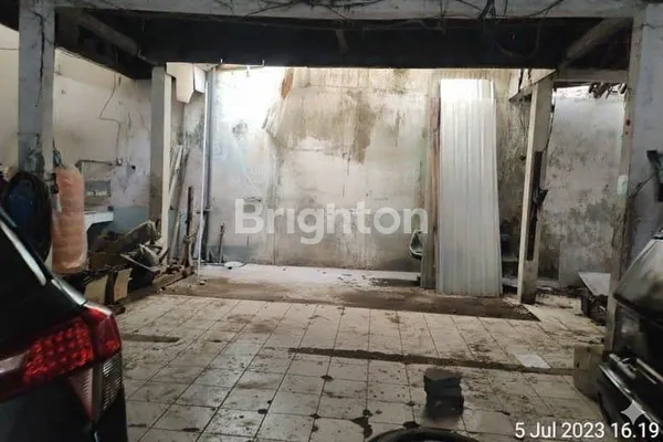 image TANAH DAN BANGUNAN DIJUAL, BERADA DIWILAYAH PERDAGANGAN DAN INDUSTRI (3)