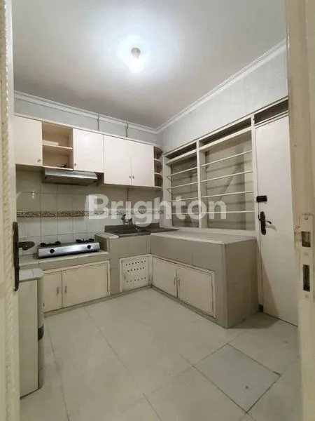 image RUMAH DI DARMO SATELITE SIAP HUNI (7)