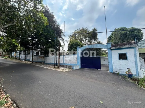 image RUMAH MEWAH LUAS DI BATU MALANG (1)