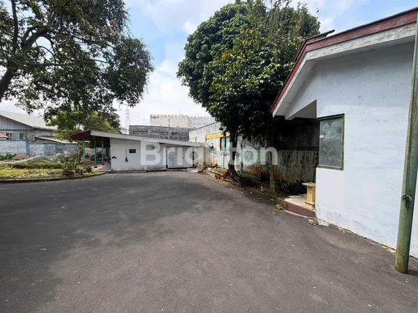 image RUMAH MEWAH LUAS DI BATU MALANG (2)