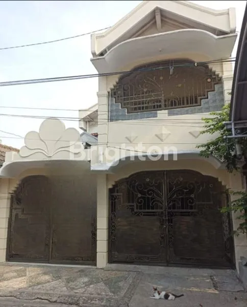 image RUMAH 2 LANTAI SIAP HUNI DI LOKASI STRATEGIS, SIDOARJO! (1)