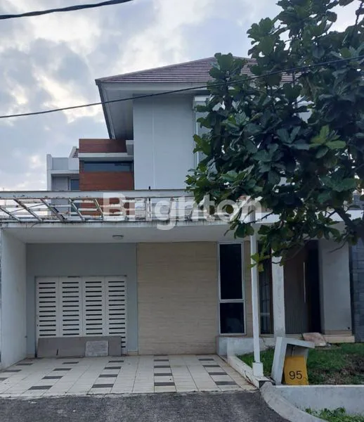 image RUMAH LUAS 378 M² SHM SIAP HUNI (1)