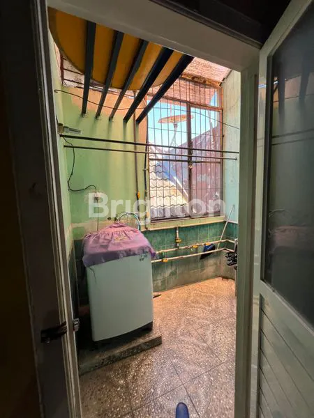 image JUAL RUMAH 2 LANTAI TAMAN PONDOK INDAH FULL FURNISHED WIYUNG SURABAYA BARAT (3)