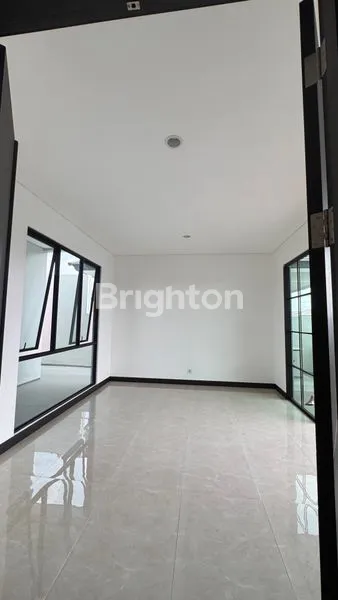 image RUMAH BARU HIERA WELTON 3 LANTAI DI BSD CITY (6)