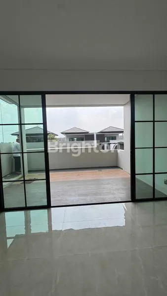 image RUMAH BARU HIERA WELTON 3 LANTAI DI BSD CITY (1)
