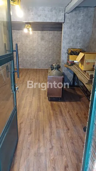 image KIOS STRATEGIS SIAP USAHA & HUNI (4)