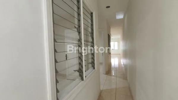 image RUMAH DURI KEPA 2 LANTAI SIAP DIHUNI, JAKARTA BARAT (8)