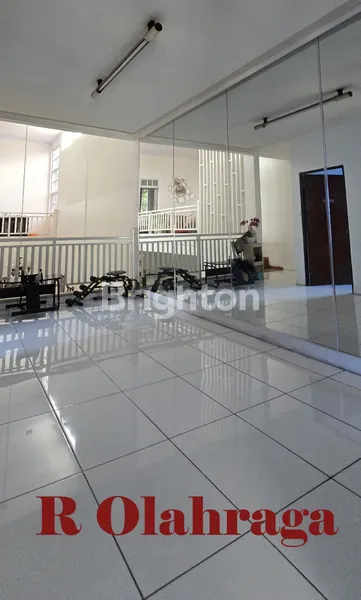 image RUMAH DI GRIYA METROPOLITAN PEKAYON JAYA, BEKASI SELATAN — LOKASI STRATEGIS DEKAT LRT & MALL BESAR, SHM, LT: 154 (7X22), KT:5+1, KM:3 (6)