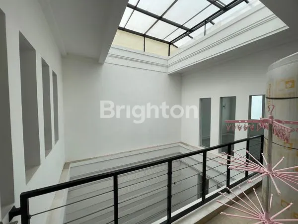 image RUMAH MEWAH 4 LANTAI DI VILLA ARTHA GADING JAKARTA UTARA (4)