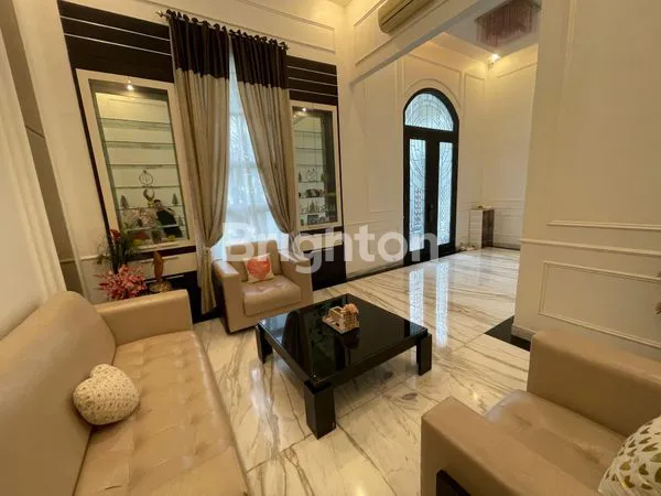 image RUMAH MEWAH 4 LANTAI DI VILLA ARTHA GADING JAKARTA UTARA (6)