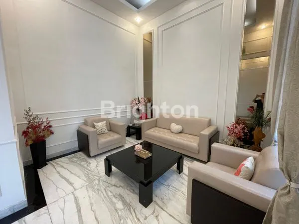 image RUMAH MEWAH 4 LANTAI DI VILLA ARTHA GADING JAKARTA UTARA (7)
