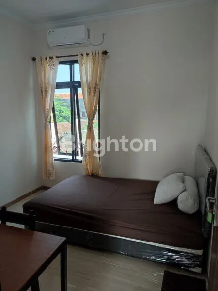 image DIKONTRAKAN RUMAH 2 LANTAI KAMPUNG INGGRIS PARE (5)