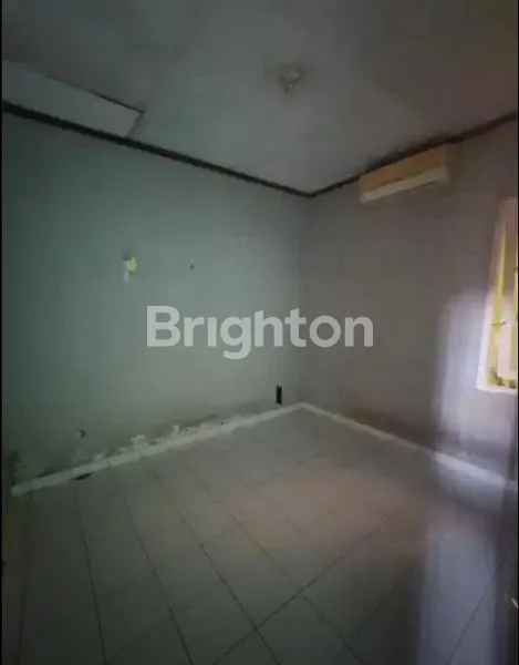 image RUMAH STRATEGIS TAMAN ROYAL 2, LT/LB 130M² (4)