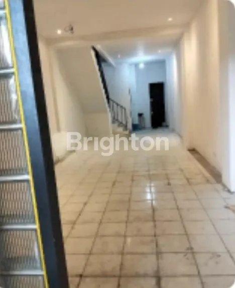 image RUKO KOMERSIL 4 LANTAI PLONG PINGGIR JALAN, STRATEGIS COCOK UNTUK USAHA , TANJUNG DUREN JAKARTA BARAT  (2)