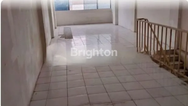 image RUKO KOMERSIL 4 LANTAI PLONG PINGGIR JALAN, STRATEGIS COCOK UNTUK USAHA , TANJUNG DUREN JAKARTA BARAT  (3)