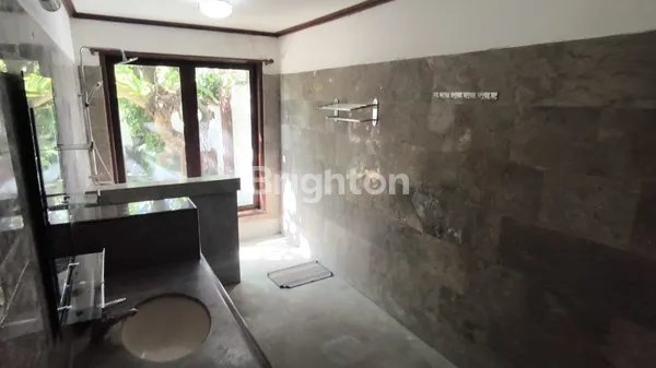 image FOR SALE  LUXURY TROPICAL VILLA IN SANUR, BALI (7)