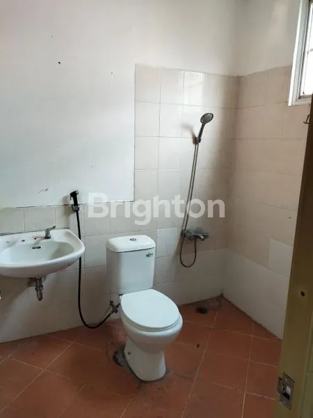 image INVESTASI RUKO HOEK 3 LANTAI KARAWACI (4)