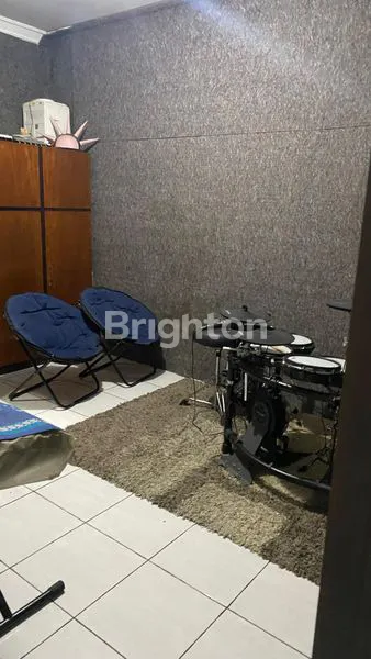 image RUMAH  GUBENG KERTAJAYA DEKAT KE TENGAH KOTA SURABAYA  (4)