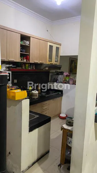 image RUMAH  GUBENG KERTAJAYA DEKAT KE TENGAH KOTA SURABAYA  (6)