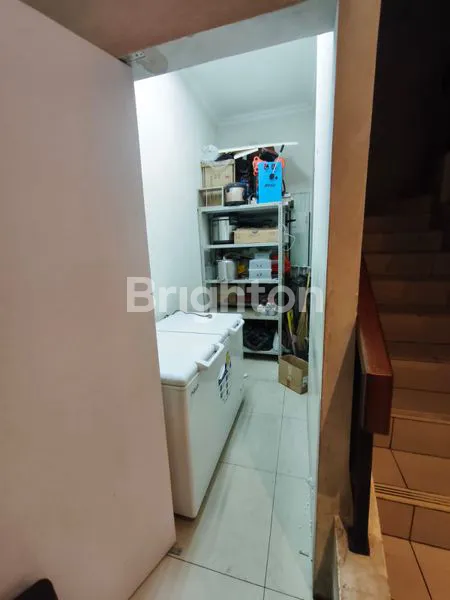 image RUKO 2 LANTAI DENGAN INCOME SEWA AKTIF DI LOKASI PREMIUM (8)