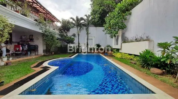 image RUMAH MEWAH DI TAMAN RADIO DALAM, GANDARIA UTARA, JAKARTA SELATAN (5)