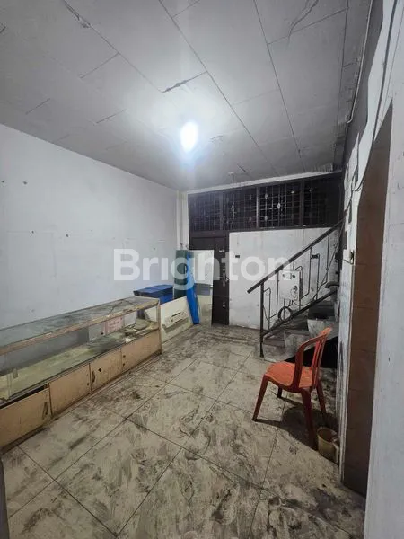 image 2 RUKO GANDENG  STRATEGIS 3 LANTAI DI BINJAI KOTA (4)