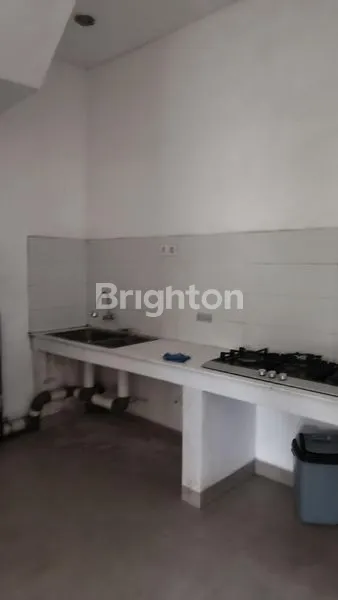 image RUMAH 3 KAMAR TIDUR SEMI FURNISHED DI KESIMAN KERTALANGU DENPASAR TIMUR (5)