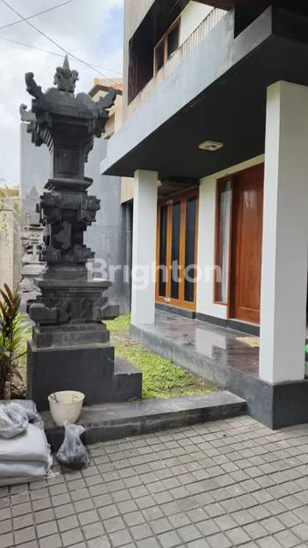 image RUMAH 3 KAMAR TIDUR SEMI FURNISHED DI KESIMAN KERTALANGU DENPASAR TIMUR (8)