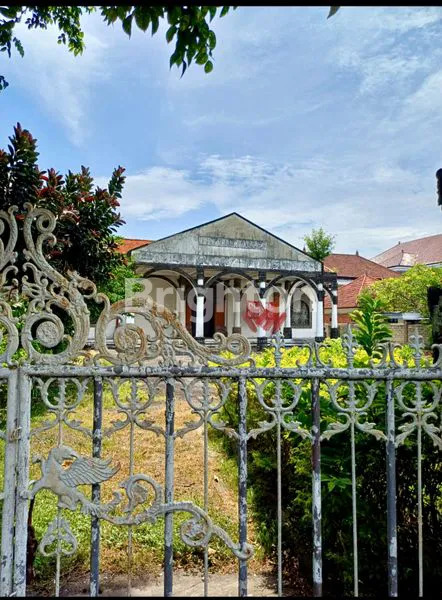 image TANAH BONUS BANGUNAN SUPER LUAS 52 ARE DI DENPASAR TIMUR LOKASI CUKUP PRIME PLUS GUDANG DI BELAKANG  (3)