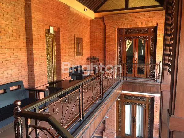 image VILLA IN SANUR 3 BEDROOM STYLE JOGLO MODERN MINIMALIS SLOW LIVING  (3)