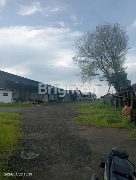 image EX PABRIK FURNITURE RAYA BANGIL PASURUAN NOL JALAN (4)