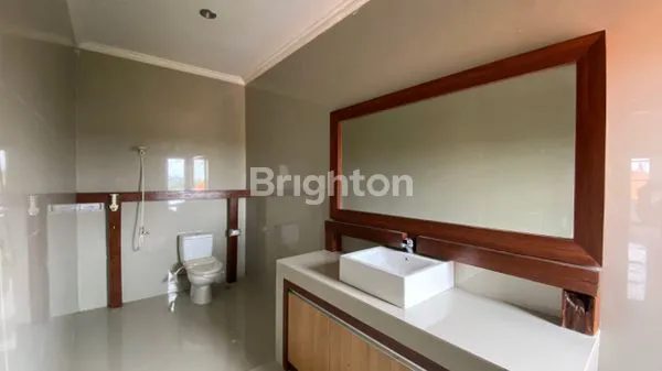 image RUMAH 2 LANTAI 3KT DI PENARUKAN, SINGARAJA (5)