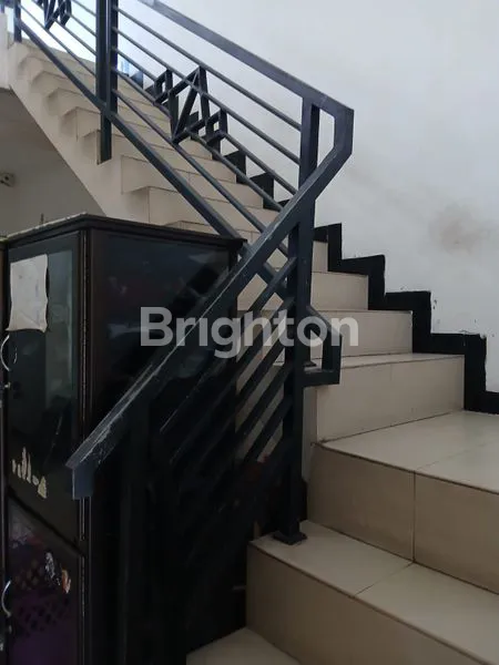 image RUMAH 2 LANTAI LINGKUNGAN DALAM CLUSTER DI SIDOARJO KOTA (4)