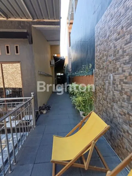 image RUMAH MEWAH FULL FURNISHED INI MEMILIKI KOLAM RENANG PRIBADI BERADA DI KAWASAN PERUMAHAN STELLA RAYA SIMPANG SELAYANG MEDAN TUNTUNGAN (8)