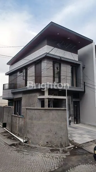 image RUMAH HOOK DI MANYAR (2)