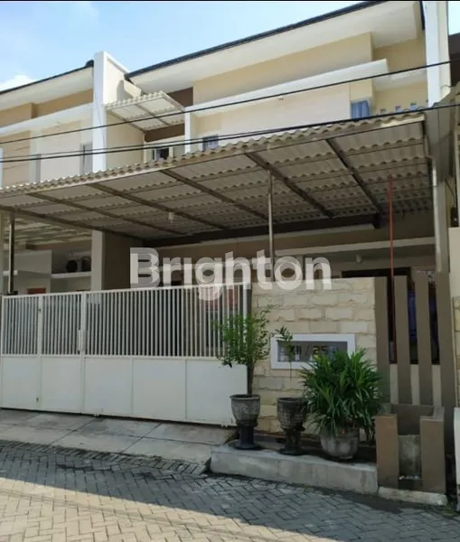 image RUMAH 2 LANTAI SIAP HUNI DI MANYAR SURABAYA (2)