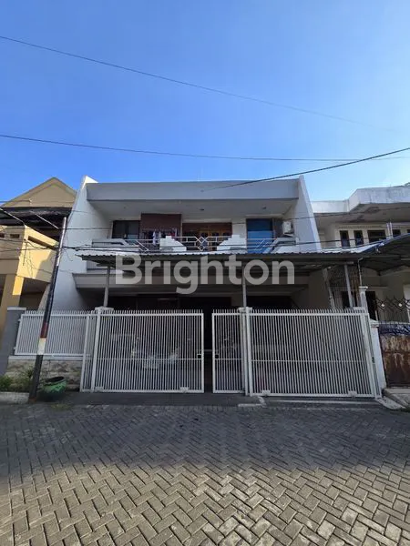 image RUMAH 2 LANTAI TANJUNGSARI BARU SURABAYA BARAT DEKAT DENGAN XIN ZHONG SCHOOL DAN PINTU TOL BANYU URIP (1)