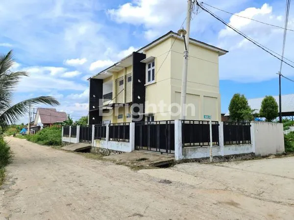 image DIJUAL RUMAH 2 LANTAI SIAP HUNI DI SAMARINDA (2)