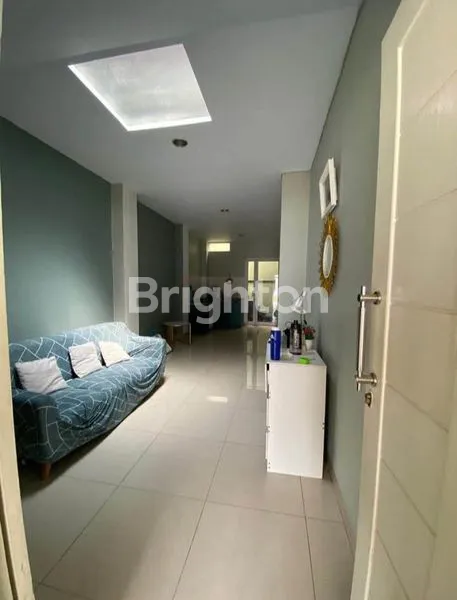 image DIJUAL MURAH RUMAH 2 LANTAI DI TAMAN UBUD (2)