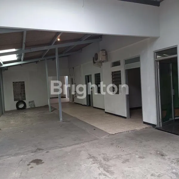 image RUMAH SIAP PAKAI DEKAT JL DR SUPOMO (2)