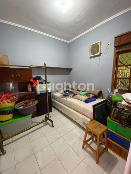 image RUMAH DI KOMPLEK DPR RI - MERUYA SELATAN JAKARTA BARAT (5)