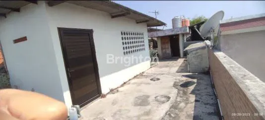 image RUKO 2,5 LANTAI DEKAT PASAR NUSUKAN SURAKARTA (4)