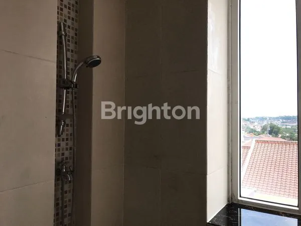 image RUMAH 2 LANTAI 4 KT DI BUKIT WAHID REGENCY (6)