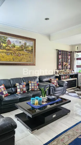 image RUMAH SEMI FURNISH DEKAT JALAN MERR DI WIGUNA SURABAYA (7)